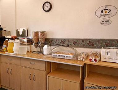 Super 8 By Wyndham Buffalo Restaurant bilde
